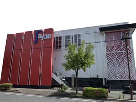 ジャラン川口弥平店の外観